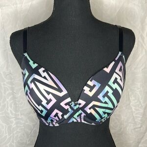 PINK VICTORIA’S SECRET Wear Everywhere blackgreenpink signature bra. Size 36 D.